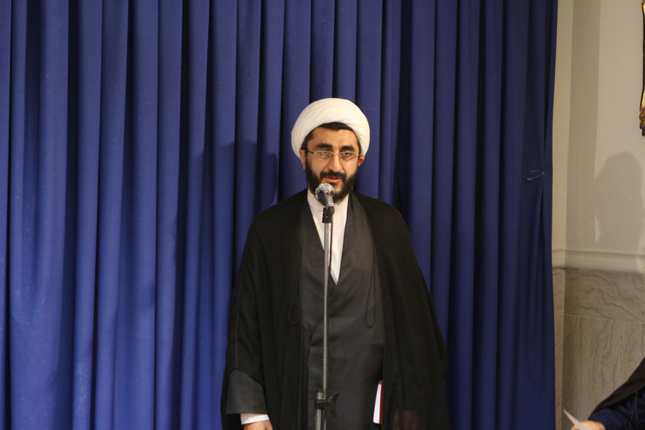 حجت‌الاسلام والمسلمین محمد استوار میمندی، رئیس کمیسیون هنر، رسانه و فضای مجازی مجمع نمایندگان طلاب، در جلسه مجمع عمومی، گزارشی از فعالیت‌های این کمیسیون ارائه کرد.
