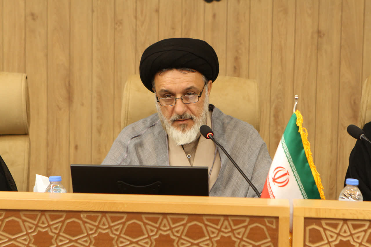  اهم صحبت های حجت‌الاسلام والمسلمین رضوی‌مهر، رئیس مجمع نمایندگان طلاب و فضلای حوزه‌های علمیه در جلسه مجمع عمومی با حضور حجت‌الاسلام والمسلمین احسانی، رئیس مرکز خدمات حوزه‌های علمیه