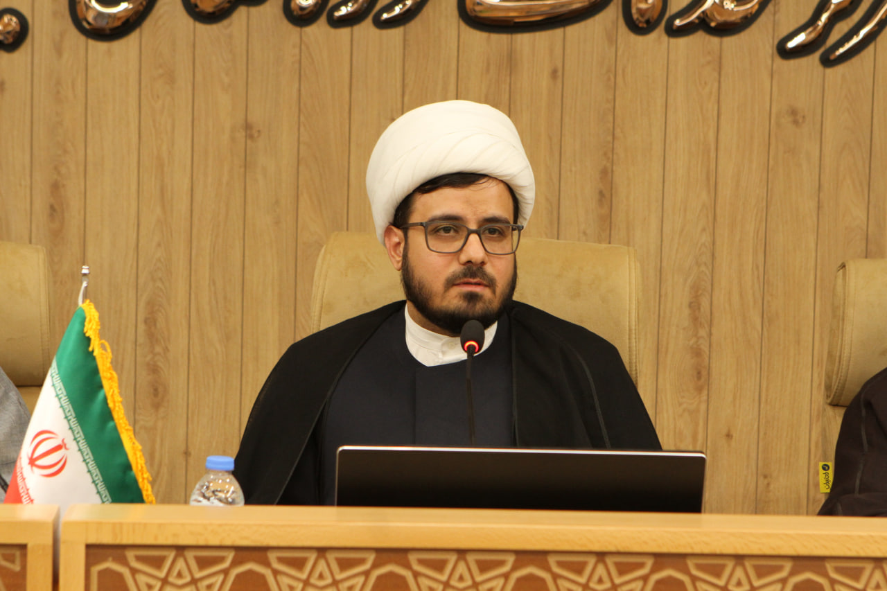 سخنان حجت‌الاسلام والمسلمین احسانی، رئیس مرکز خدمات حوزه‌های علمیه در جلسه  مجمع عمومی ، مجمع نمایندگان طلاب وفضلای حوزهای علمیه 