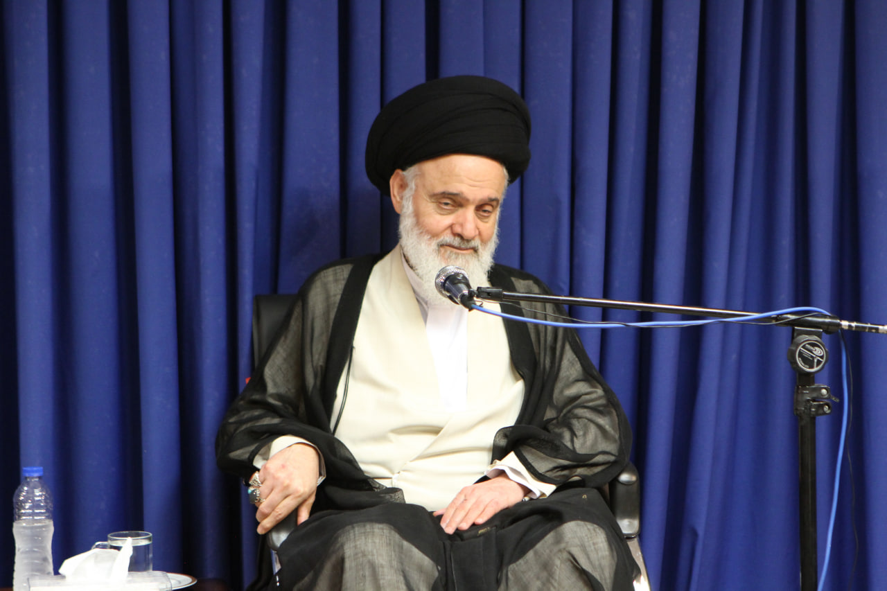  اهم صحبت‌های حضرت آیت‌الله حسینی بوشهری در جلسه مجمع عمومی، در جمع نمایندگان طلاب و فضلای حوزه‌های علمیه