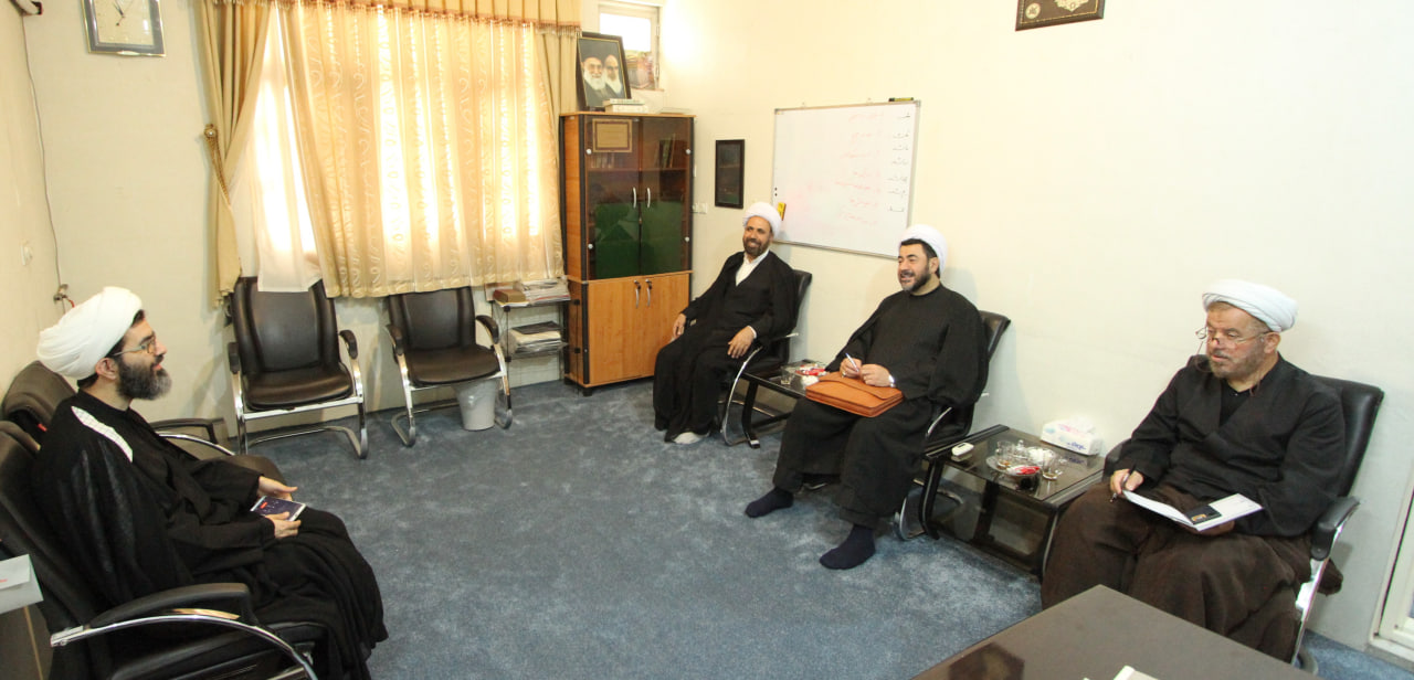  دومین جلسه ستاد هماهنگی تشییع امام شهید (ره) در مجمع نمایندگان طلاب و فضلای حوزه های علمیه با حضور حجج اسلام والمسلمین عسگری، یزدانی، شعبانی و بیرامی مورخ  ۱۴۰۵.۰۴.۰۹ برگزار شد.