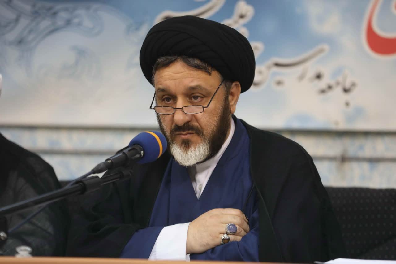  نطق ریاست مجمع نمایندگان طلاب وفضلای حوزه های علمیه درجلسه مجمع عمومی در حضور نمایندگان مجمع