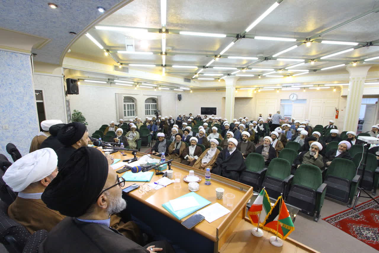 مطالبه‌گری منطقی و بازنگری اخلاق و تربیت؛ محور جلسه مجمع عمومی نمایندگان طلاب
